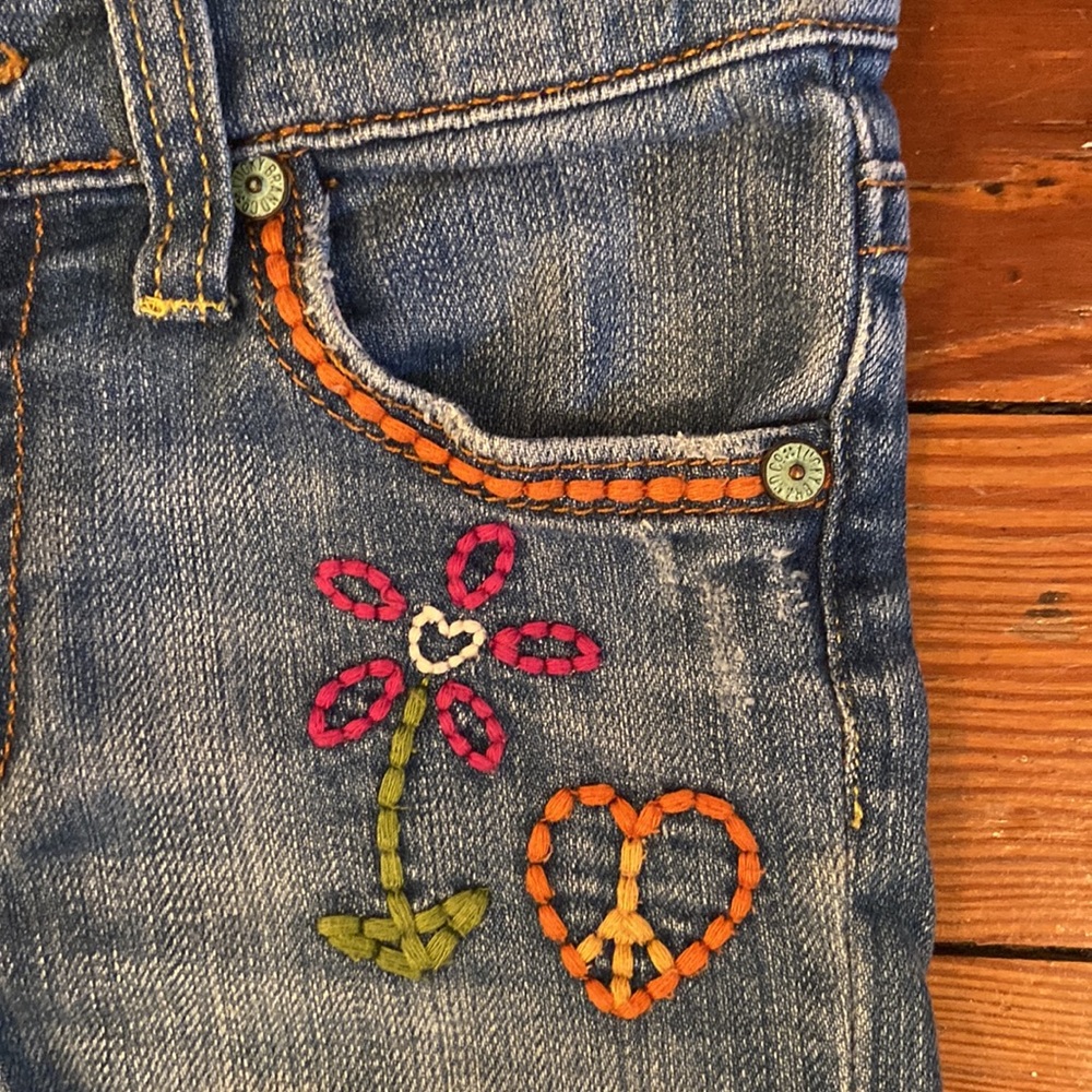 Lucky Brand Denim Jeans with embroidered detailing - Picture 3 of 6